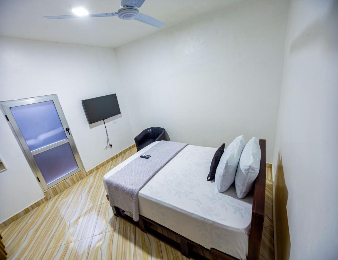 Dansoman Nap Apartment Hotel מראה חיצוני תמונה