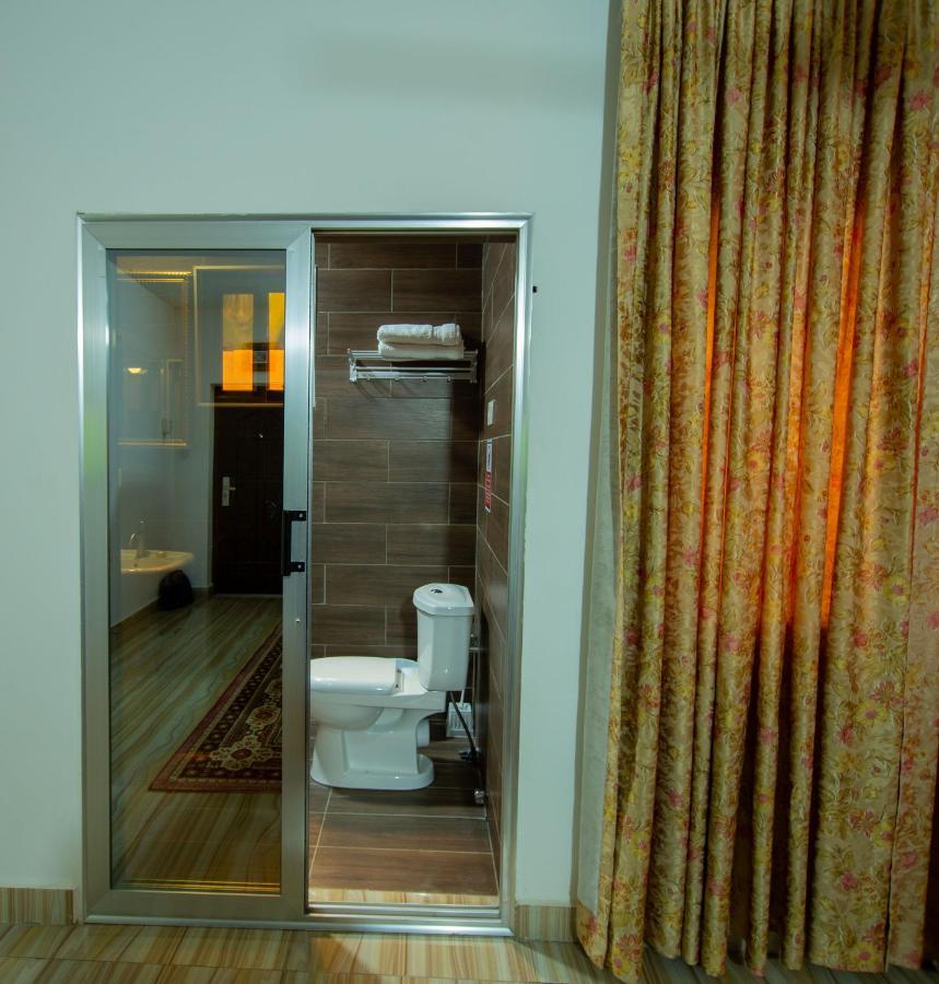Dansoman Nap Apartment Hotel מראה חיצוני תמונה