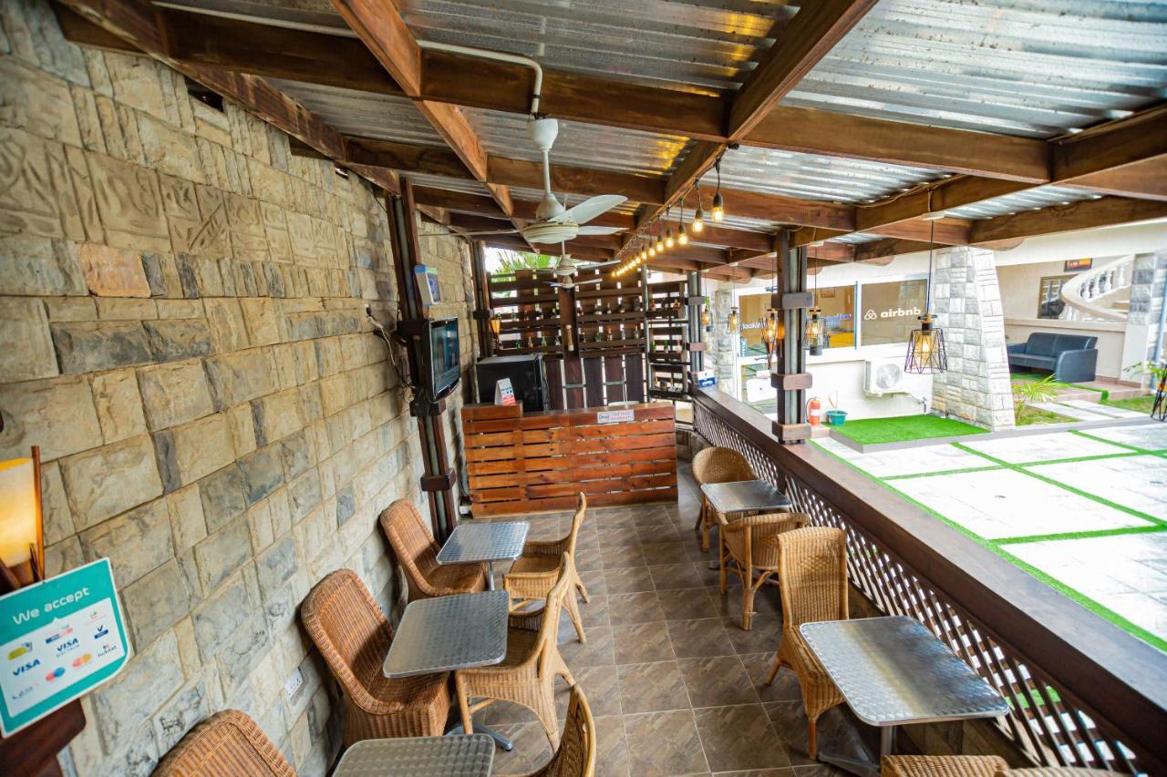 Dansoman Nap Apartment Hotel מראה חיצוני תמונה