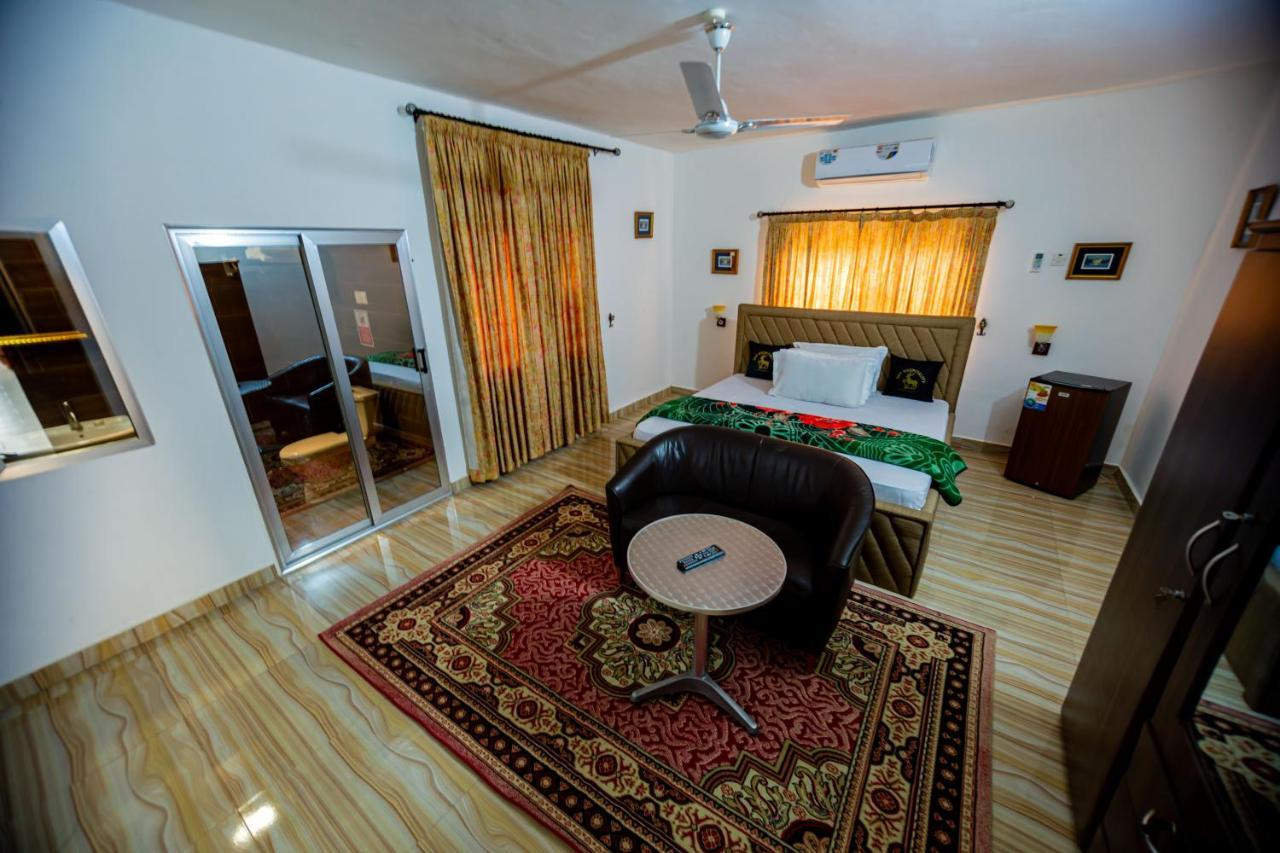 Dansoman Nap Apartment Hotel מראה חיצוני תמונה